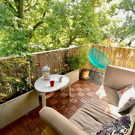 Splendid Close To Paris